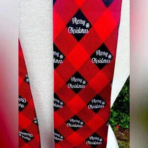 Holiday Traditions Christmas tie